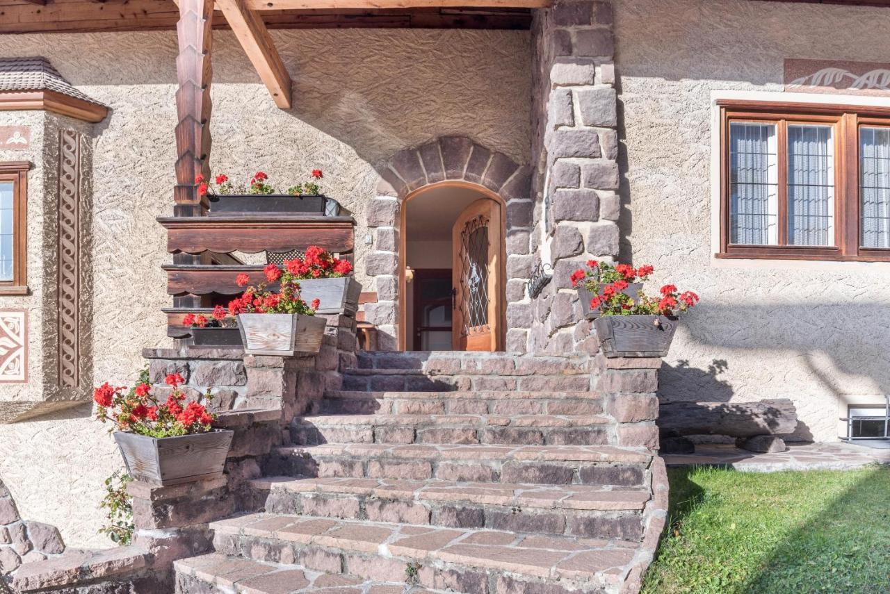 Villa Soldanella Ortisei Bagian luar foto